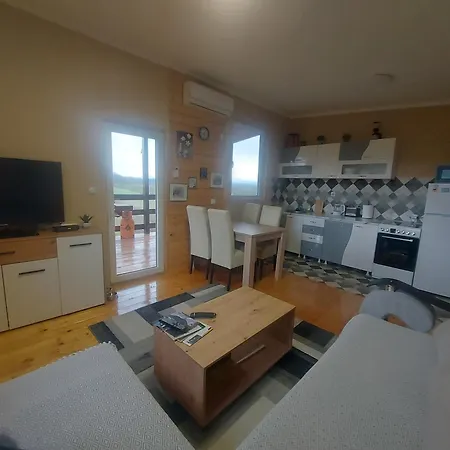 Vikendica Planina Jelica,guca Holiday home *
